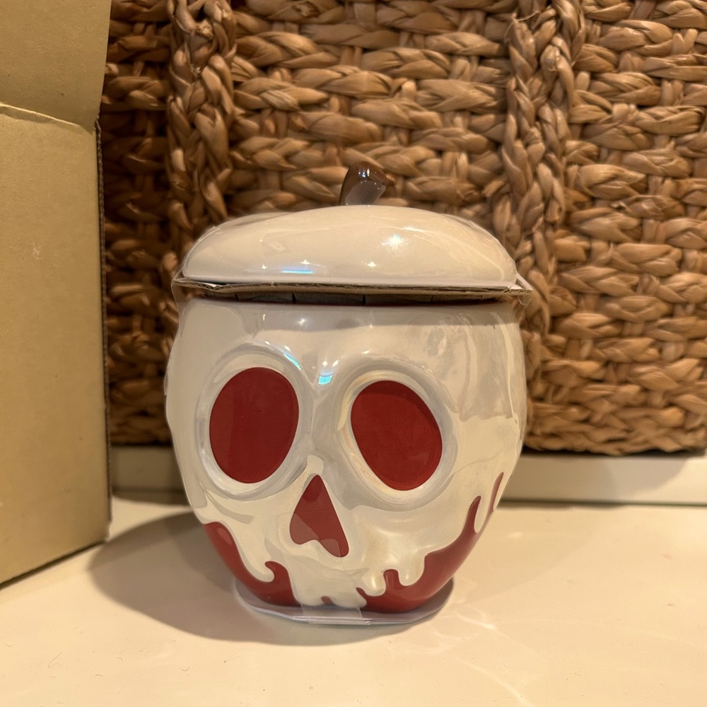 Sold Out 2022 Disney Disneyland Snow White Witch Poison Apple Candle Halloween